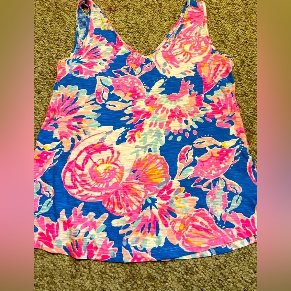 Lilly Pulitzer V tank top